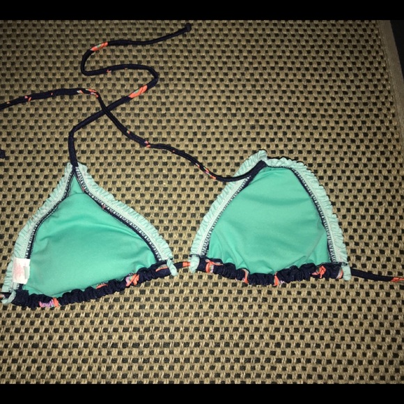 Patterned bikini - Picture 3 of 4